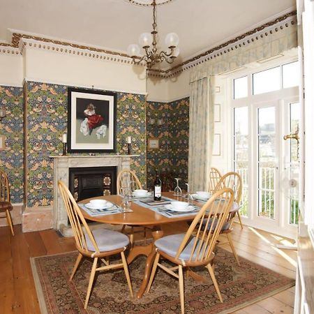 Spacious Town House With Swimming Pool Plymouth Exterior photo